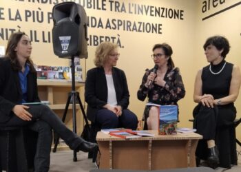Presentato oggi il volume “Terrazzi fioriti: come allestire aiuole del respiro” al Salone Internazionale del Libro 2024 – Lingotto di Torino