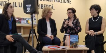 Presentato oggi il volume “Terrazzi fioriti: come allestire aiuole del respiro” al Salone Internazionale del Libro 2024 – Lingotto di Torino