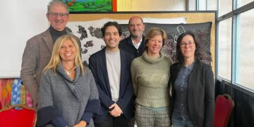 Coloranti tessili naturali ed ecologici grazie alla lavorazione dell’eucalipto: industria e agricoltura diventano più sostenibili col progetto Agricolor360