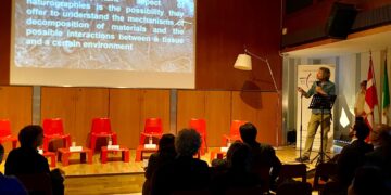 GREENLAND BLURRING: Art, Science and Climate Change in the Polar Lands