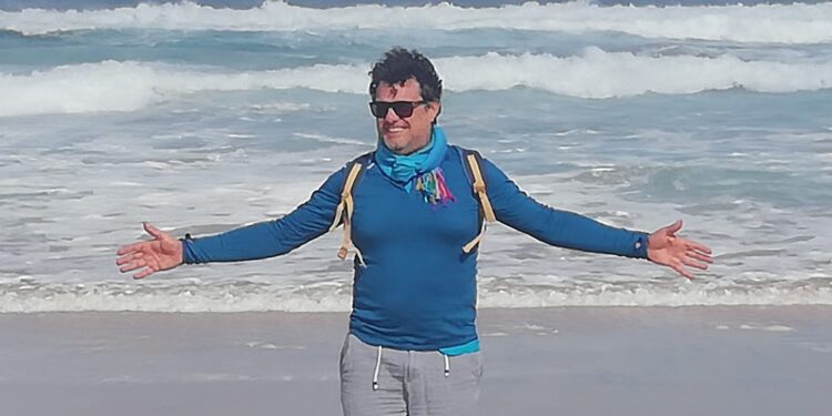 SINGLE USE PLANET, il primo video report di Paolo Monesi girato alle Isole Canarie: “Overtourism & Plastics”