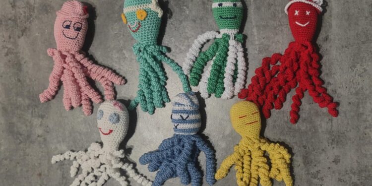 8 ottobre, Giornata Mondiale del Polpo, con Octopus-Therapy in ospedale per i bambini prematuri nelle incubatrici