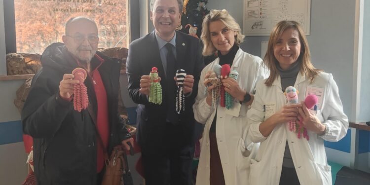 Polpo-Terapia con Octopolis all’Ospedale Fatebenefratelli – Isola Tiberina per i bambini prematuri nelle incubatrici